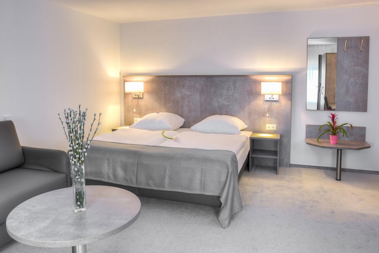 Fast Lane Hotel Barweiler Εξωτερικό φωτογραφία