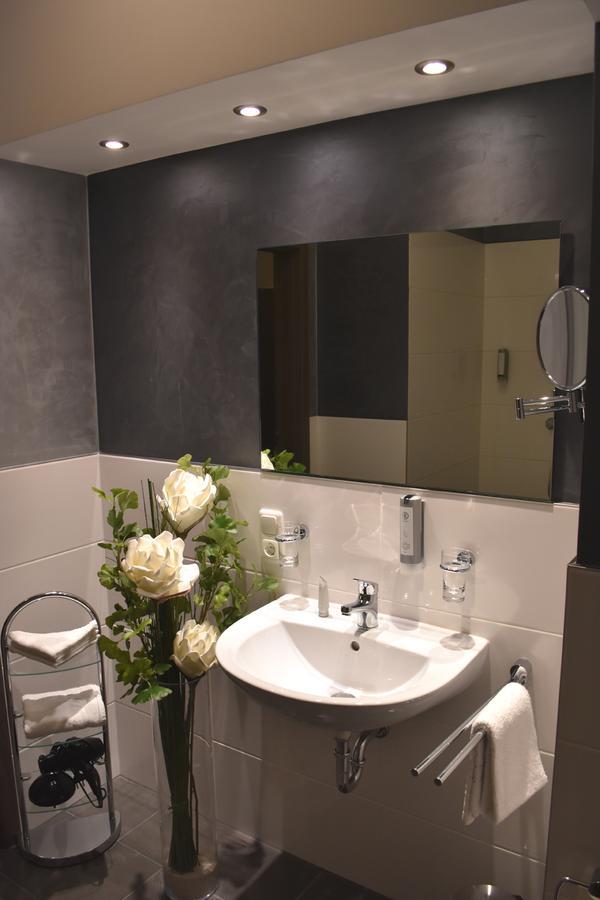 Fast Lane Hotel Barweiler Εξωτερικό φωτογραφία